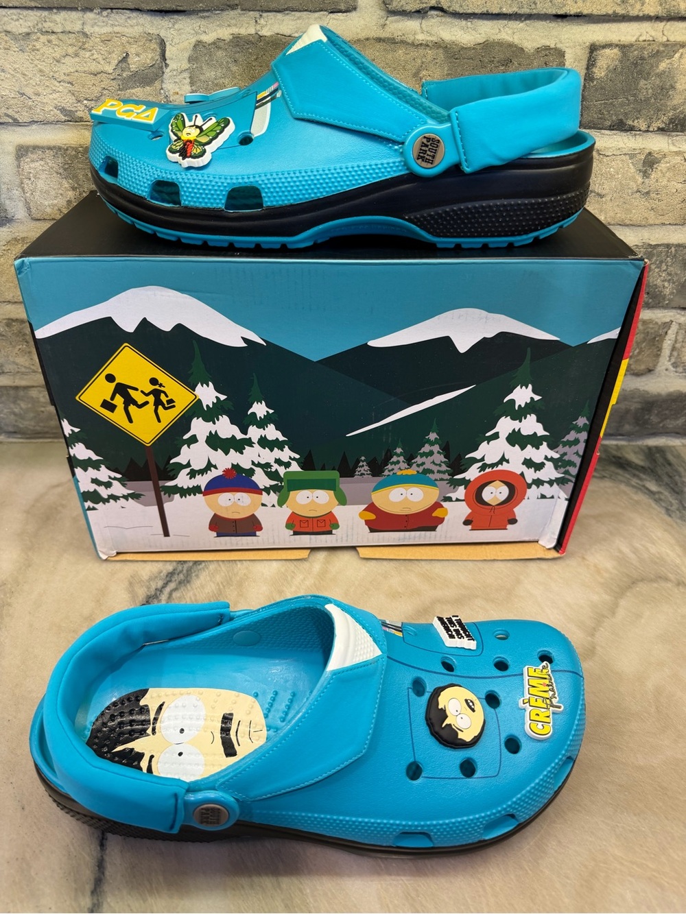 CROCS South Park Randy Turquoise Blue Cartoon-Charms Clog with Black Sole
